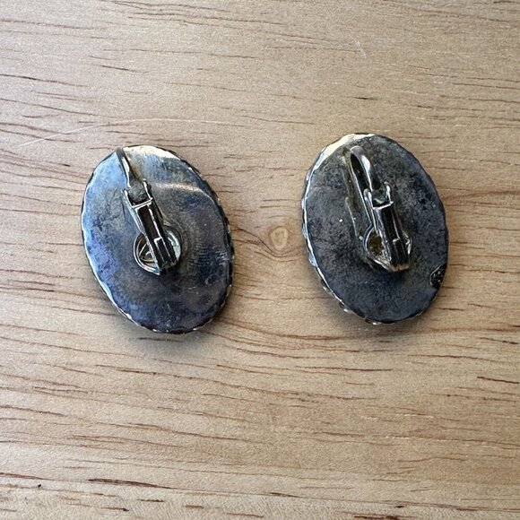 VTG Earrings 3/4" Clips‎ Porcelain Oval Shape Flowers Gold Tone Victorian Style - Picture 2 of 7